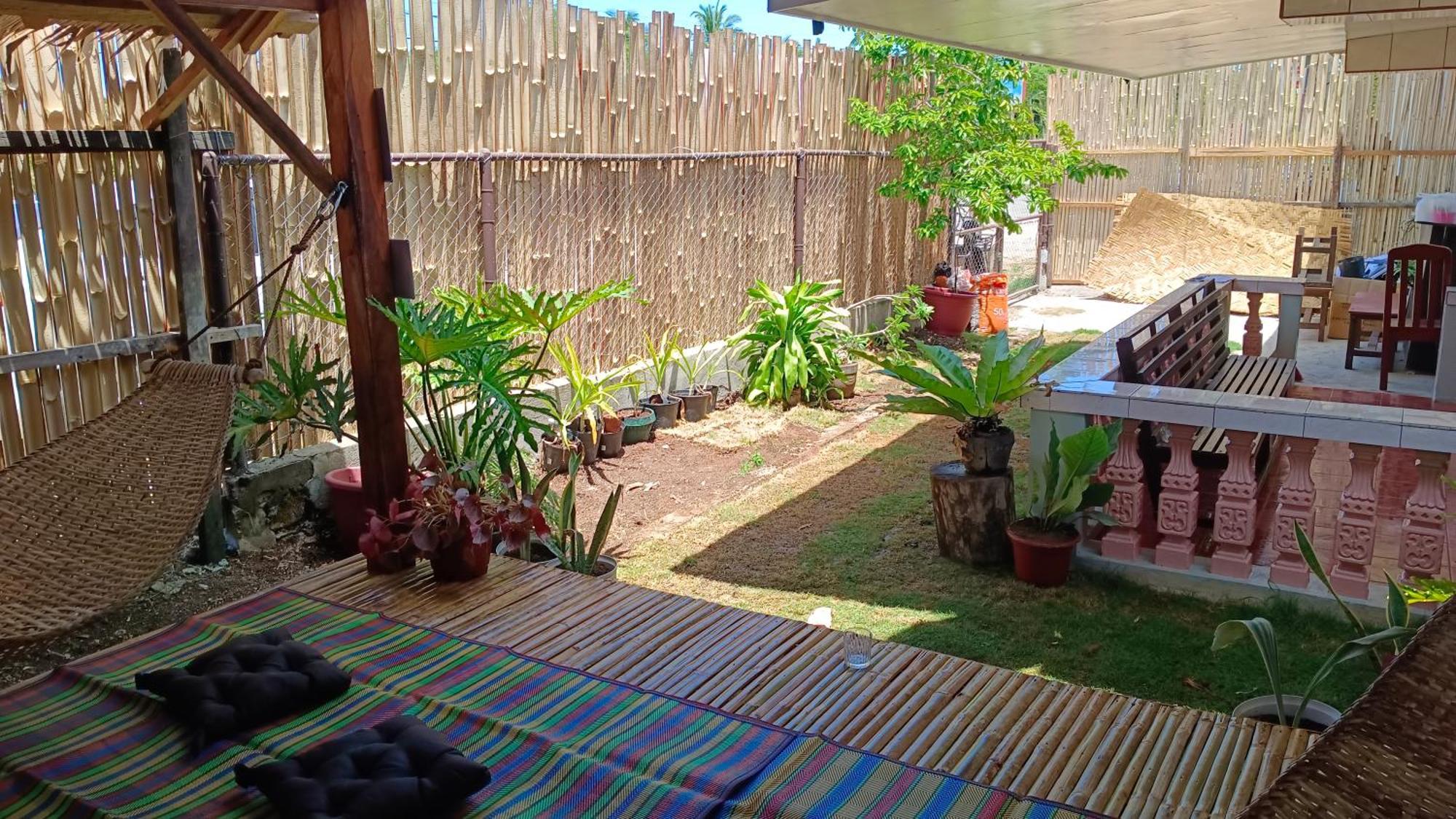 Bella'S Bed & Breakfast Dauis Exterior foto